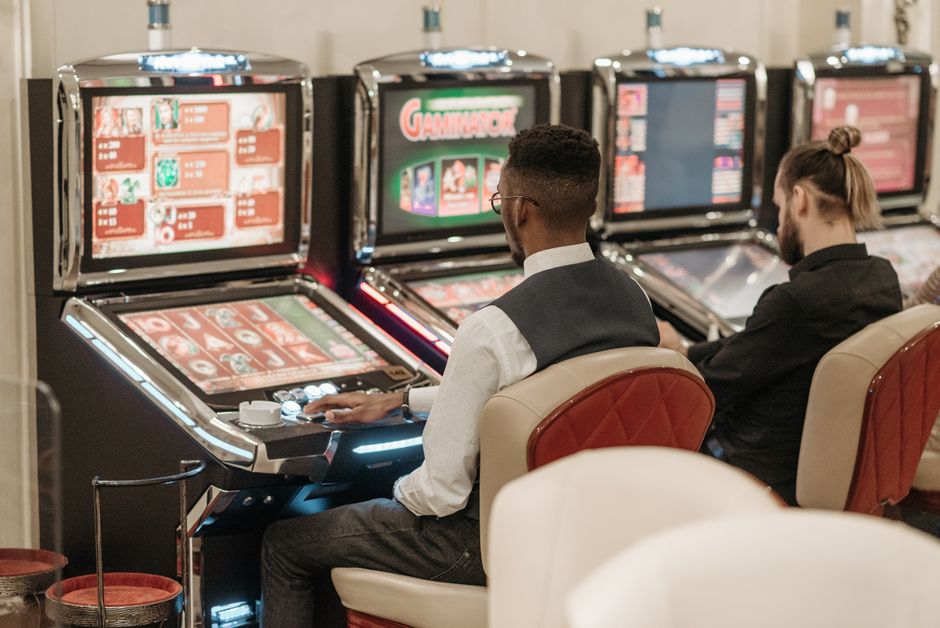 Oppdag den Fascinerende Verdenen av Slots: Din Omfattende Guide